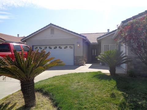 1623 Eagle St, Lemoore, CA 93245 photo 3