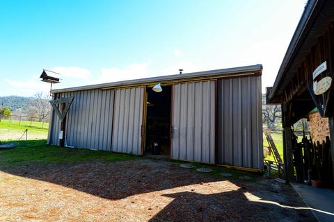 48964 Stagecoach Dr, Badger, CA 93603 photo 38