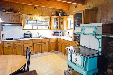 48964 Stagecoach Dr, Badger, CA 93603 photo 20