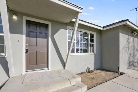 434 S Larkin St, Tulare, CA 93274 photo 4