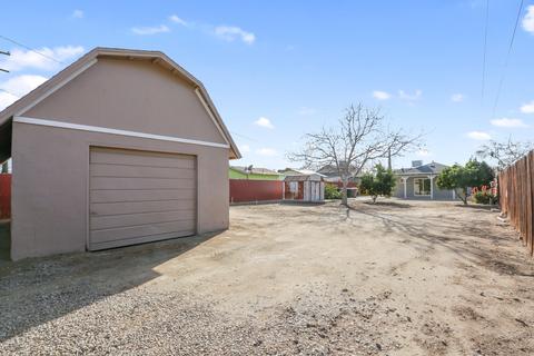 434 S Larkin St, Tulare, CA 93274 photo 24