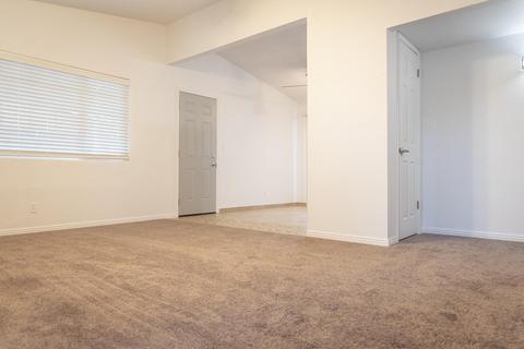 1528 E Cecil Ave, Visalia, CA 93292 photo 4
