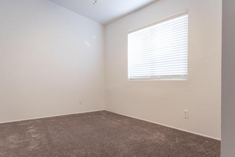 1528 E Cecil Ave, Visalia, CA 93292 photo 15