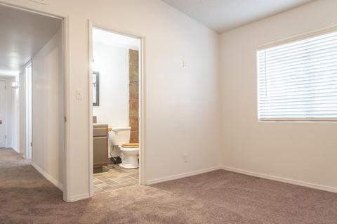 1528 E Cecil Ave, Visalia, CA 93292 photo 18
