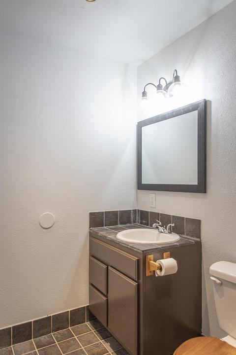 1528 E Cecil Ave, Visalia, CA 93292 photo 21