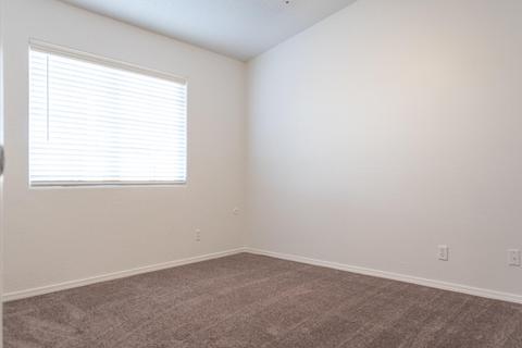 1528 E Cecil Ave, Visalia, CA 93292 photo 17