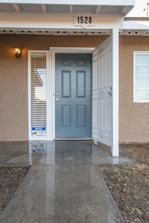 1528 E Cecil Ave, Visalia, CA 93292 photo 2