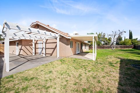 3945 E Paradise Ave, Visalia, CA 93292 photo 27