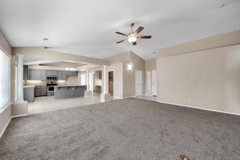 3945 E Paradise Ave, Visalia, CA 93292 photo 13