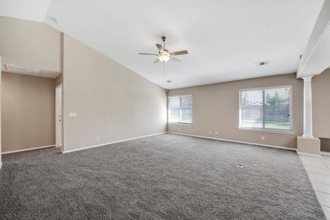 3945 E Paradise Ave, Visalia, CA 93292 photo 5