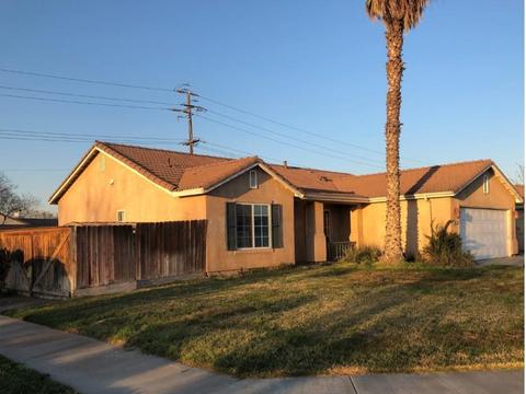 1380 Summerwind Dr, Lemoore, CA 93245 photo 1