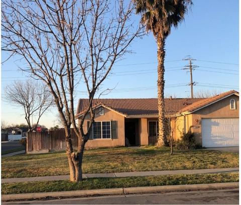 1380 Summerwind Dr, Lemoore, CA 93245 photo 2
