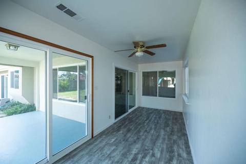 2300 E Hillcrest Ave, Visalia, CA 93292 photo 8