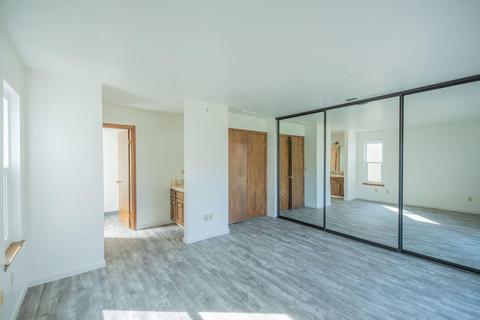 2300 E Hillcrest Ave, Visalia, CA 93292 photo 16