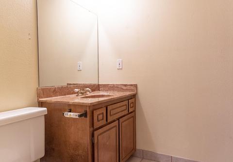 2066 E Harold Ave, Visalia, CA 93292 photo 21