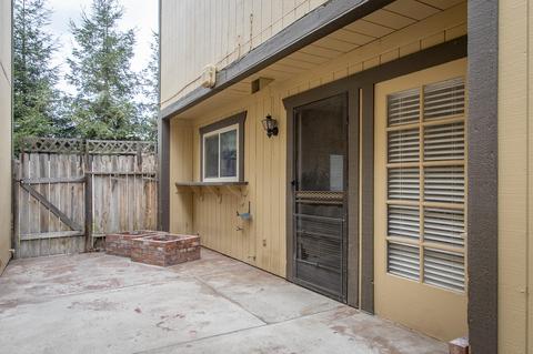 2066 E Harold Ave, Visalia, CA 93292 photo 25