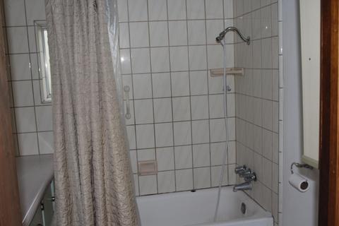 35251 Malcolm Dr, Springville, CA 93265 photo 4