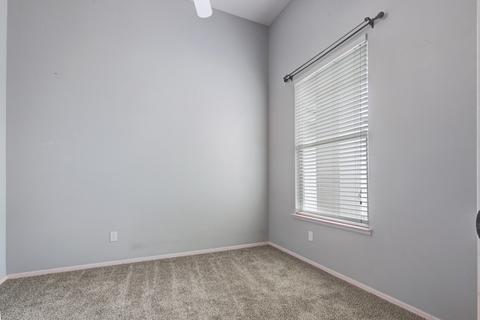 1336 E Parkview Ct, Visalia, CA 93277 photo 21