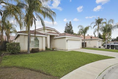 1336 E Parkview Ct, Visalia, CA 93277 photo 2