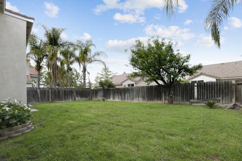 1336 E Parkview Ct, Visalia, CA 93277 photo 31