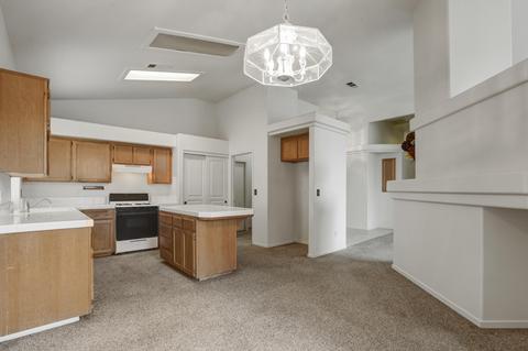 1336 E Parkview Ct, Visalia, CA 93277 photo 15