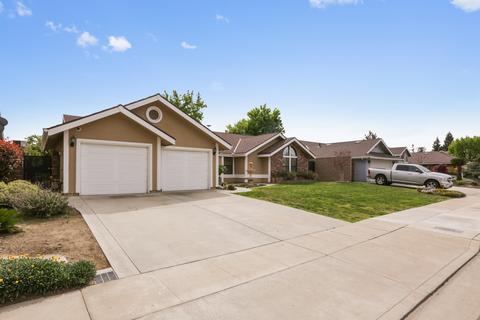 449 Jackson Ave, Tulare, CA 93274 photo 2