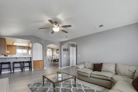 2285 Bay Ct, Madera, CA 93637 photo 11
