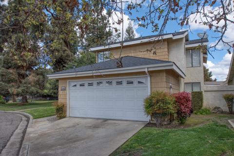 2346 E Parker Ct, Visalia, CA 93292 photo 2