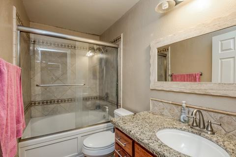 2346 E Parker Ct, Visalia, CA 93292 photo 13