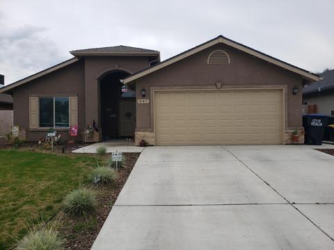 947 E Vine Ct, Visalia, CA 93292 photo 1