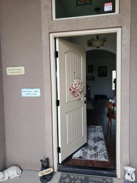 947 E Vine Ct, Visalia, CA 93292 photo 3