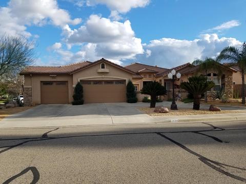 1605 E Mary Dr, Visalia, CA 93292 photo 2