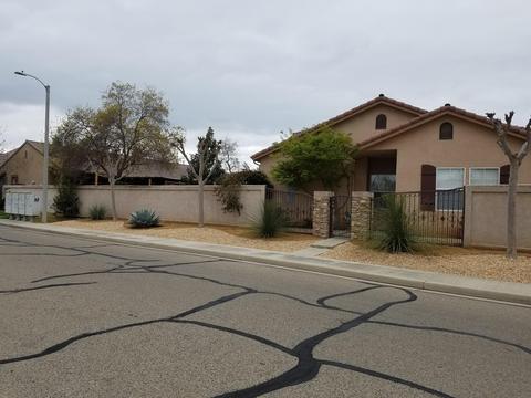 1605 E Mary Dr, Visalia, CA 93292 photo 4
