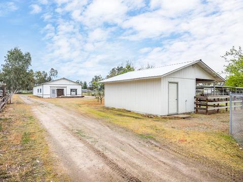 7662 Leonard Ave, Clovis, CA 93619 photo 33