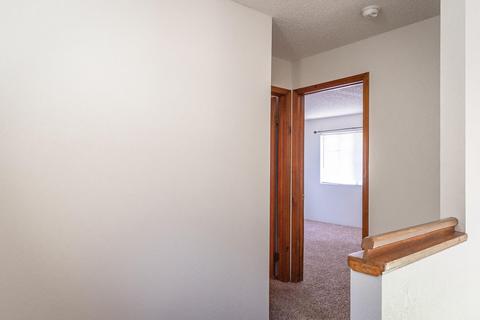 940 E Oakridge Ave, Visalia, CA 93292 photo 15