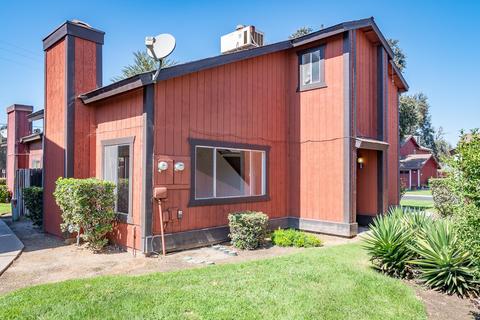 940 E Oakridge Ave, Visalia, CA 93292 photo 29