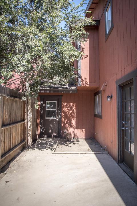 940 E Oakridge Ave, Visalia, CA 93292 photo 28