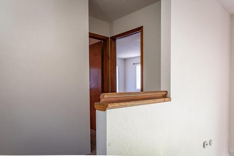940 E Oakridge Ave, Visalia, CA 93292 photo 16