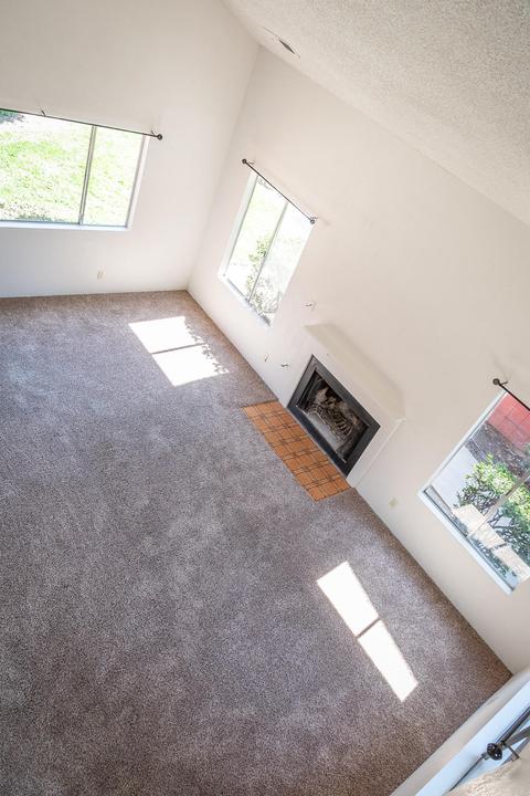 940 E Oakridge Ave, Visalia, CA 93292 photo 17