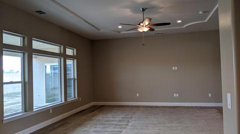3038 E Beech Ct, Visalia, CA 93292 photo 5