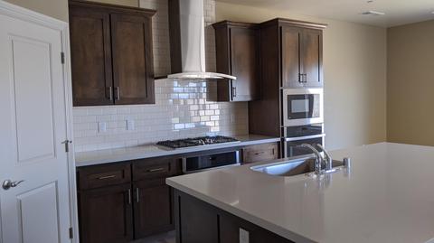 3038 E Beech Ct, Visalia, CA 93292 photo 7