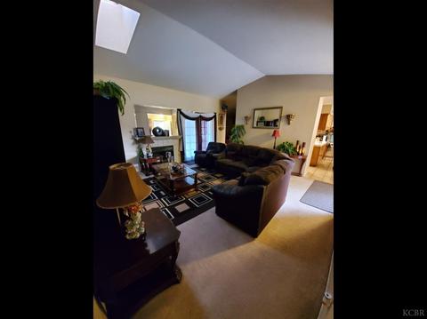 205 N A Ave, Avenal, CA 93204 photo 6