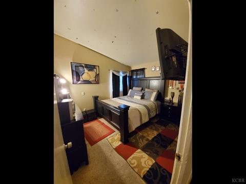 205 N A Ave, Avenal, CA 93204 photo 4