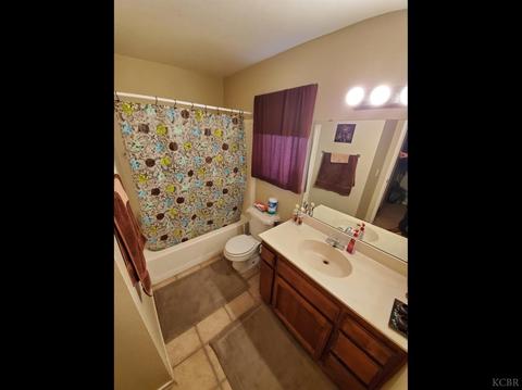 205 N A Ave, Avenal, CA 93204 photo 11