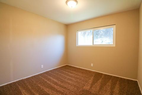 641 E Harvard Ave, Dinuba, CA 93618 photo 17