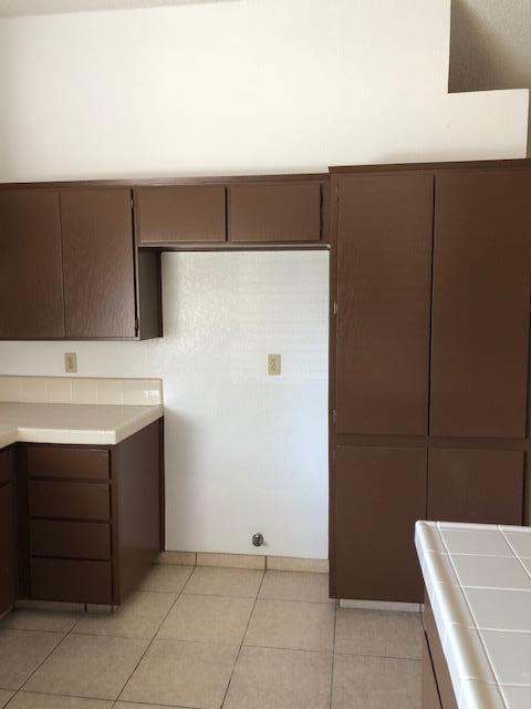 2402 E Parker Ct, Visalia, CA 93292 photo 8