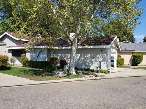 2402 E Parker Ct, Visalia, CA 93292 photo 2