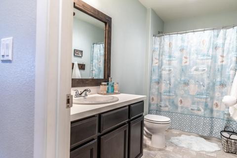 1098 Jade Way, Lemoore, CA 93245 photo 24