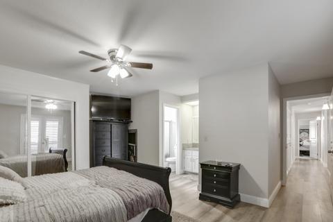 2202 E Princeton Ave, Visalia, CA 93292 photo 18