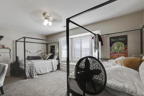 2202 E Princeton Ave, Visalia, CA 93292 photo 22